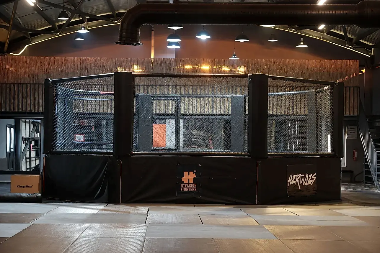 Bursa Görükle dövüş sporları merkezi – MMA ve BJJ için tatami ve yer çalışması alanı