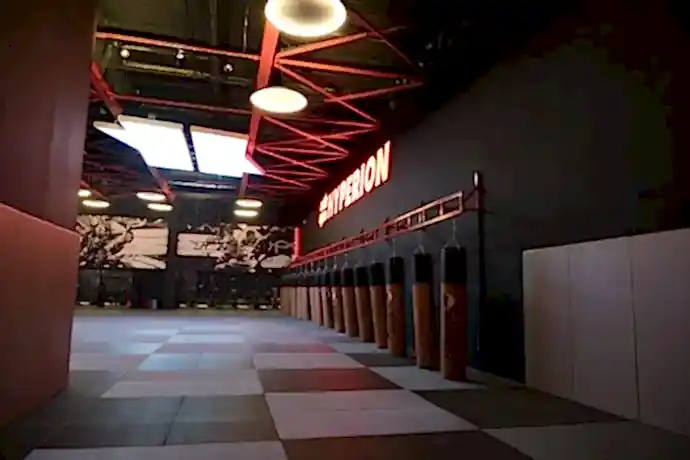 Bursa’da grup dövüş dersleriyle boks, kickboks ve MMA odaklı toplu antrenman - Hyperion Fitness